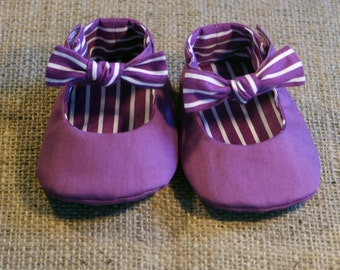 Tuxe Baby Shoes - PDF Pattern - Newborn to 18 months.