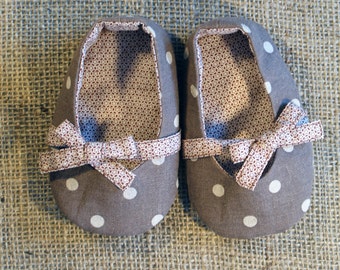 Keeley Baby Shoes - PDF Pattern - Newborn to 18 months.