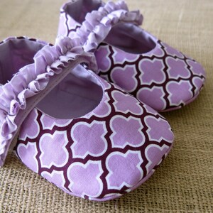 Mary Jane Baby Shoes PDF Pattern Newborn to 18 months. image 5
