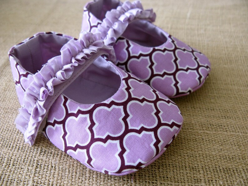 Mary Jane Baby Shoes PDF Pattern Newborn to 18 months. image 5