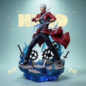 Op de afbeelding: Gedetailleerd beeldje van een personage in een rode jas en zwarte broek, met twee zwaarden. Het beeldje staat op een voetstuk met blauwe vlammen en extra zwaarden. De achtergrond is lichtblauwgroen met het woord "H" in een gele doos.