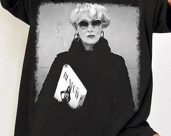 Comfort Colors Miranda Priestly Shirt, Retro Devil Wears Prada Shirt, Fashion Boss Lady Graphic Tee, Unisex T-shirt, Gift For Fan Lovers