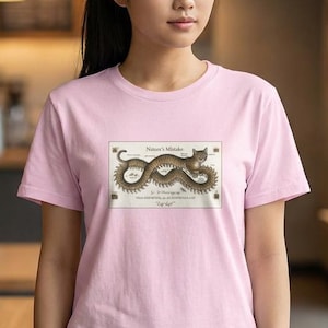 Katt och tusenfoting älskare present-t-shirt | Peak Evolution Nature's Greatest Mistake Tee, surrealistiskt udda konstiga konstiga kattinsekter