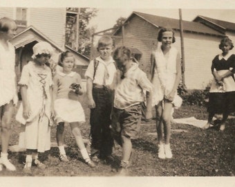 Children’s Reactions & Expressions As They Watch Little Boy Vintage Snapshot 1920’s Costumes Outfits