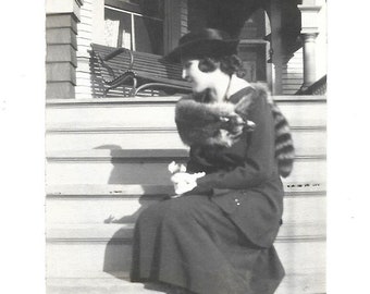 Antique Photo Raccoon Neck Wrap Fashion Was Different Back Then 1910’s Snapshot