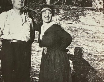 Vintage Photo Smiling Woman Victorian Edwardian Fashion