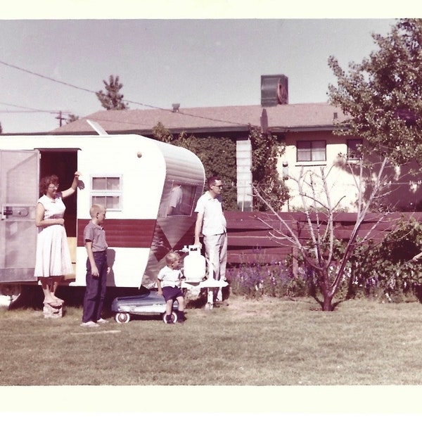 Odd Family Watches Little Girl With Hose Vintage Color Photo Travel Trailer 1950’s Snapshot