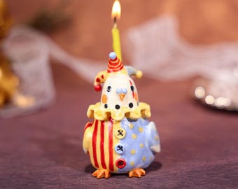Grappige Clown Vogel Taarttopper Verjaardag Kaarshouder Handgemaakte Keramische Dierenbeeldje Circus Party Decor Funky Cadeau Eclectisch Thuis Standbeeld