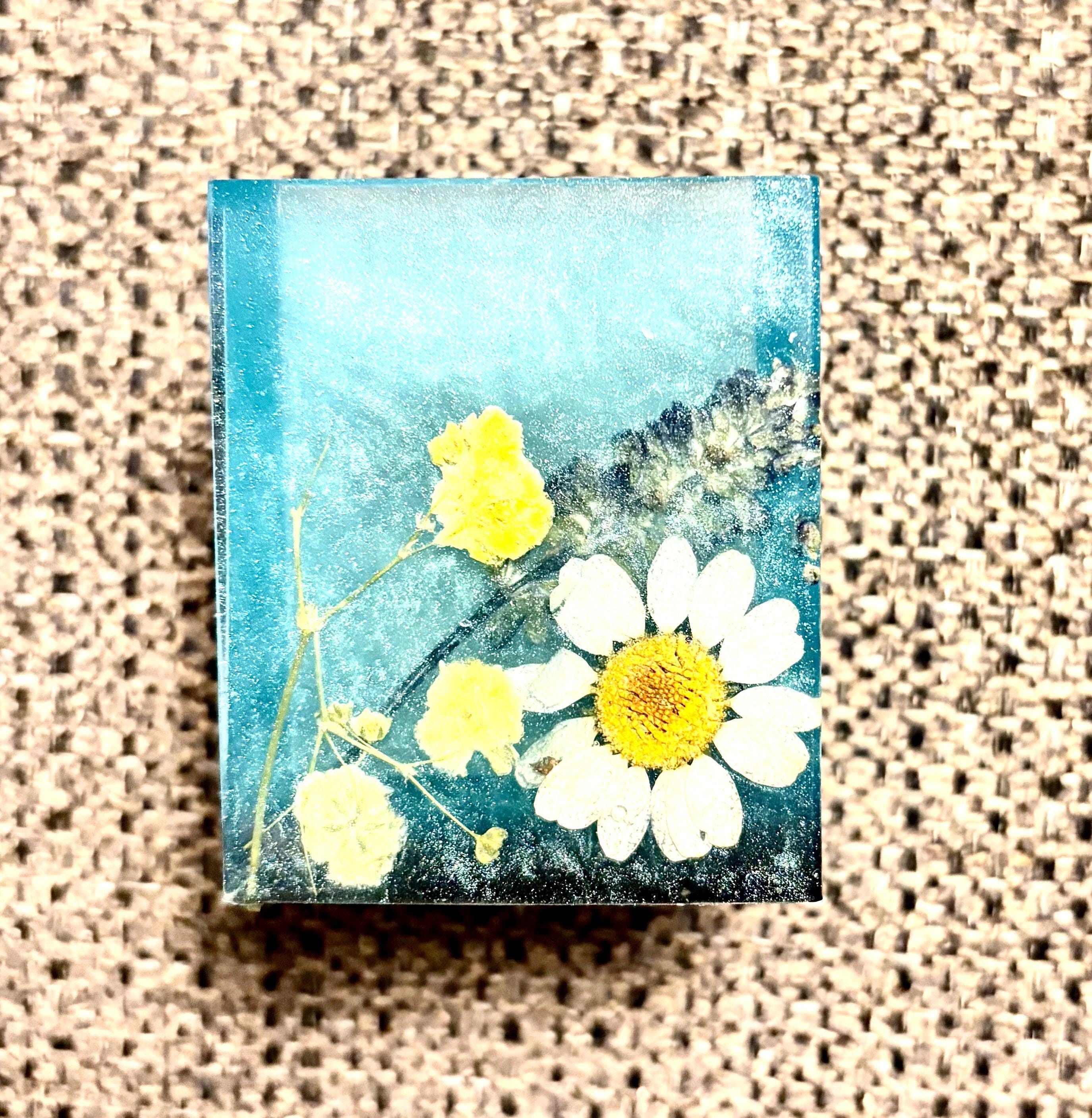 Personalized Resin Pen Holder | Pressed Flower Desk Organizer - Etsy