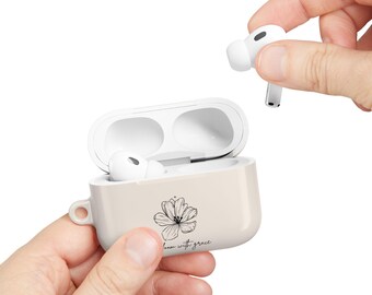 Blüte mit Anmut Blumen AirPod-Hülle | Beloved by Him Schrift