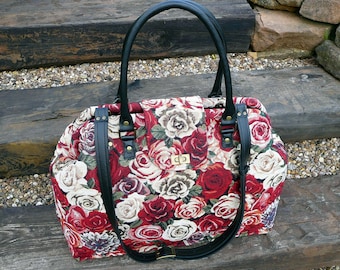 weekender bag, carpet bag, Rose tapestry bag, Mary Poppins style carpet bag, overnight bag, travel bag, weekend bag, red rose fabric bag