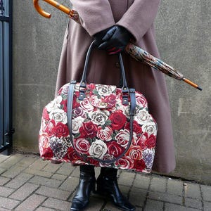 weekender bag, carpet bag, Rose tapestry bag, Mary Poppins style carpet bag, overnight bag, travel bag, weekend bag, red rose fabric bag