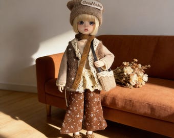 Completo Blythe Cottagecore, composto da gilet in maglia Mori Girl e pantaloni floreali, adatto a bambole OB24 Azone, abbigliamento invernale per BJD 1/6, look autunnale vintage in 6 pezzi.