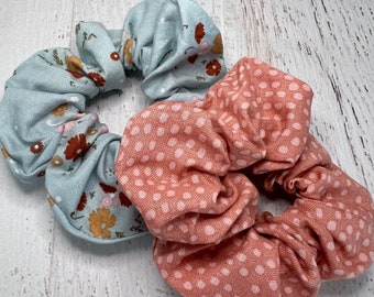 Floral and Polka Dot Scrunchies - Gift Pack of 2 Scrunchies, floral scrunchy, hair ties, hair scrunchy, gift ideas, stocking stuffer