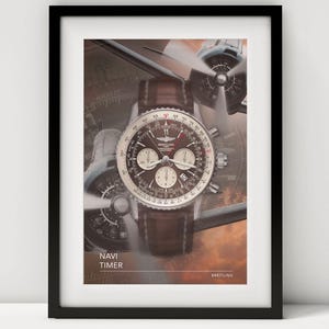 Könnte beinhalten: Gerahmter Druck mit einer Breitling Navitimer Uhr mit braunem Lederarmband, vor dem Hintergrund eines Flugzeugpropellers und Messgeräten. Das Zifferblatt der Uhr ist detailliert mit mehreren Zifferblättern und einer strukturierten Lünette. Die Wörter "NAVI TIMER" und "BREITLING" sind sichtbar.