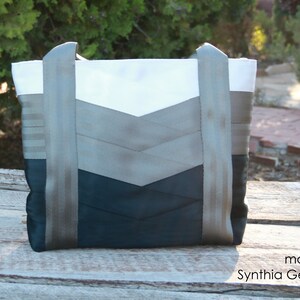 Sewing Pattern: Digital, Seat Belt Motor City Tote, seatbelt webbing bag, purse, shoulder bag, pdf pattern, kits available, upcycled purse image 7