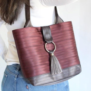 Sewing Pattern: Digital, Seat Belt Market Tote, seatbelt webbing bag, purse, shoulder bag, pdf pattern, kits available, upcycled purse image 7