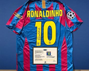 Soccer Memorabilia Barcelona Jersey Ronaldinho Signed - COA (read description)