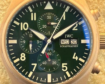 Vintage IWC Schaffhausen Pilot's Automatic Green Dial, Green Rubber Strap, Rose Gold Case, Date/Day Working, Transparent Back Men's Watch