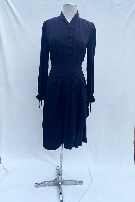 1940s vintage Navy Blue side sash rayon crepe dres