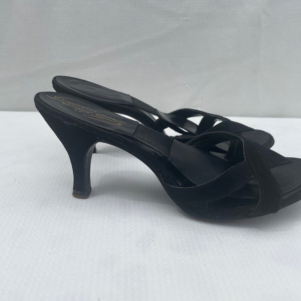 Vintage 1950s Black suede widows peak  springolators heels