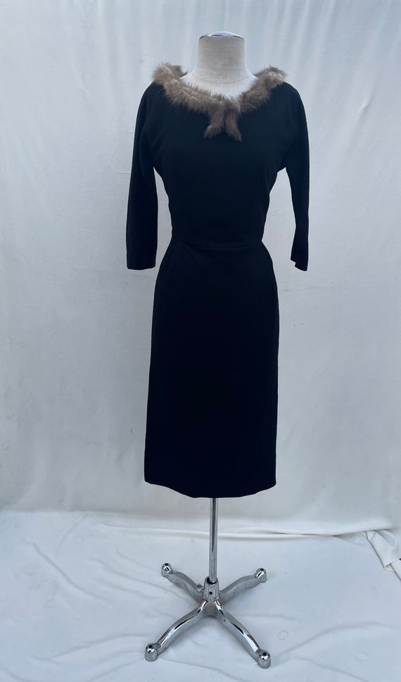 Vintage 1950s Black wool dress w/mink collar fur