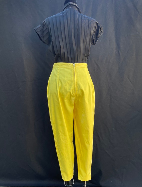 Vintage 1950s 50s Yellow high waisted cigarette p… - image 9