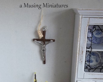 Crucifijo de Cristo en miniatura a tu elección con uvas y palmas de trigo para casa de muñecas a escala 1:12 Iglesia de Pascua