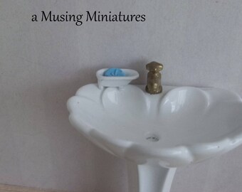 Dollhouse Miniature Cupid Soap Dish for Bathroom Sink 1:12 H154 Dollys Gallery