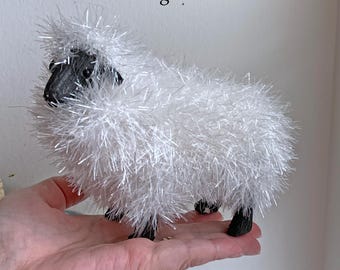 Solo UNA oveja vintage en miniatura brillante para decoración de Pascua