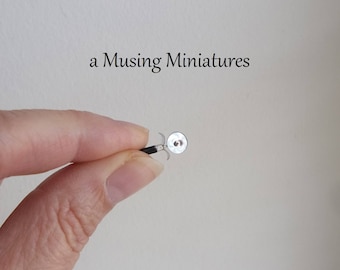 Miniature Pizza Cutter Wheel for 1:12 Scale Dollhouse Kitchen Bakery or Pizzaria