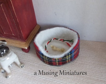 Your CHOICE Dogbed for Small Breeds in 1:12  Scale for Dollhouse Miniature Roombox or Pet Store