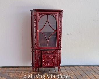 Solo UNA vitrina miniatura vintage de porcelana de Bespaq para casa de muñecas a escala 1:12.