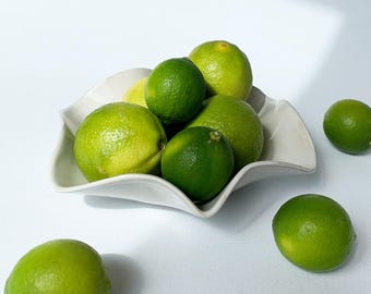Decorative bowl, hand-thrown ceramic fruit bowl, unique design, interior decor, seashell bowl, housewarming gift, ceramic bowl