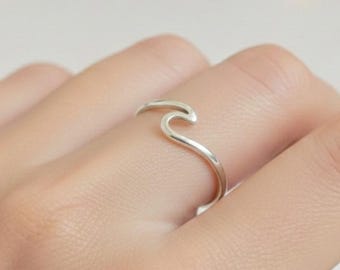 Sterling Silber Wellenring, Minimalist Ocean Boho Stacking Band