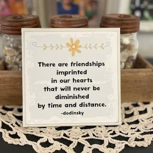 Friendship Quote | Mini wood SIgn | There are friendships imprinted in our hearts... by dodinsky | Long Distance Relationship | Best Friend