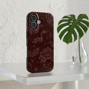 Regalo de graduación de doctorado para ella / Funda personalizada para teléfono estilo Dark Academia / Funda vintage color granate con estampado Toile de Jouy para ficha de doctorado