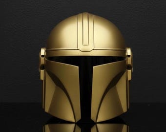 Złoty hełm w stylu mandaloriańskim, ręcznie robiony pancerz science fiction do cosplayu i ekspozycji, prezent kolekcjonerski