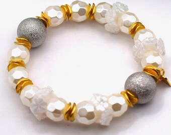 Chunky Statement Pearly & Silver Beaded Stretchy Bracelet, Bride Bracelet, Boho Chic Style