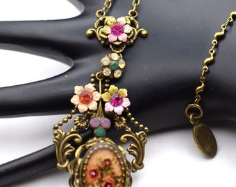 Michal Negrin Victorian Style Floral Pendant Necklace, Swarovski Crystals, NEW!