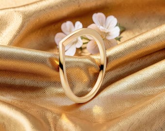 ウィッシュボーンリング（14Kゴールドメッキ）、V字型リング、重ね付けリング、ミニマルゴールドリング、ウィッシュボーンバンドリング、女性へのジュエリーギフト、普段使いのリング