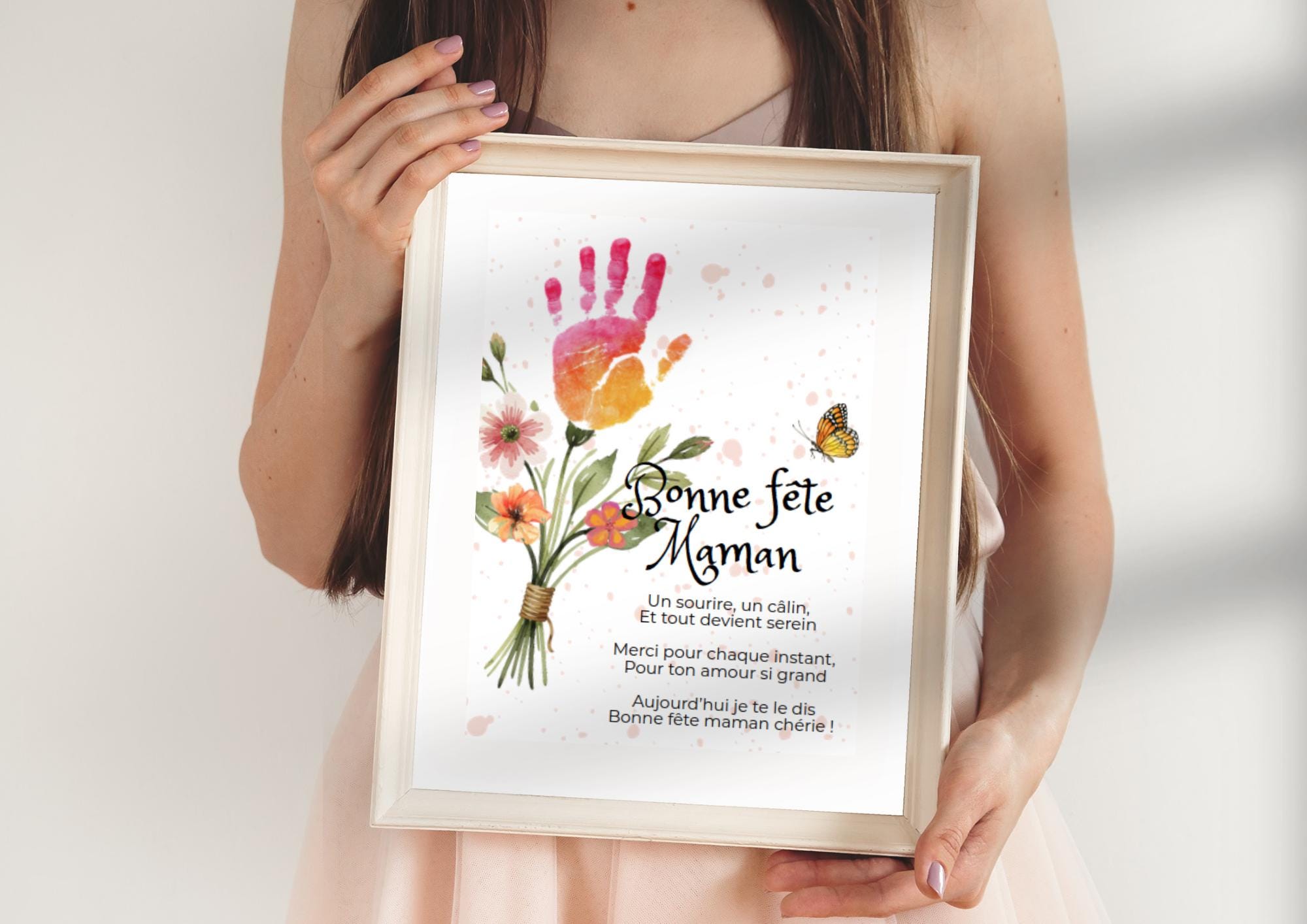 LOVE en empreintes de pieds pour la fête des Mères (et une jolie fleur