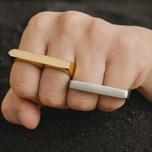 Anillo minimalista de latón para dos dedos, joyería con un toque geométrico