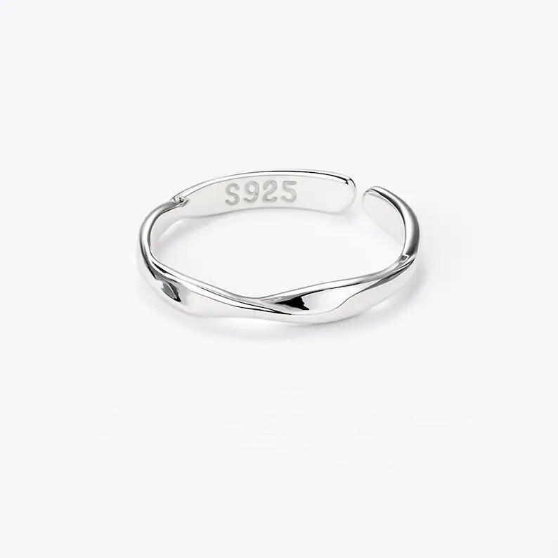Mobius Ring Stack Sterling Silver Twist Ring, Mobius Band, Minimalist Infinity Knot Ring ...