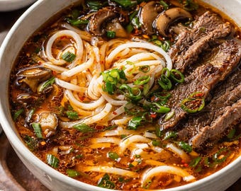 Sopa de fideos con carne, limoncillo y champiñones: Receta con alma (PDF, descarga digital)