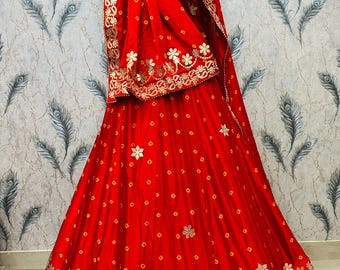 Hand-Bhundaj Lehenga Set: Chinon Fabric, Aari Gotta Patti Work