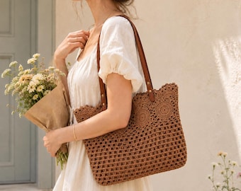 Bolso tote de ganchillo con correas de piel sintética, bolso de hombro de verano de inspiración vintage.
