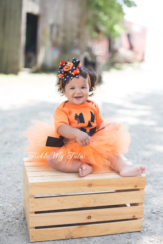 Unique Baby Girls Pumpkins Ghosts Halloween Tutu Dress with Bow 