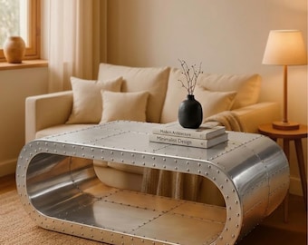 Mesa de centro estilo aviador em alumínio com rebites, estilo industrial moderno, para sala de estar em loft.