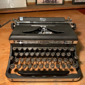 Royal Quiet Deluxe typewriter